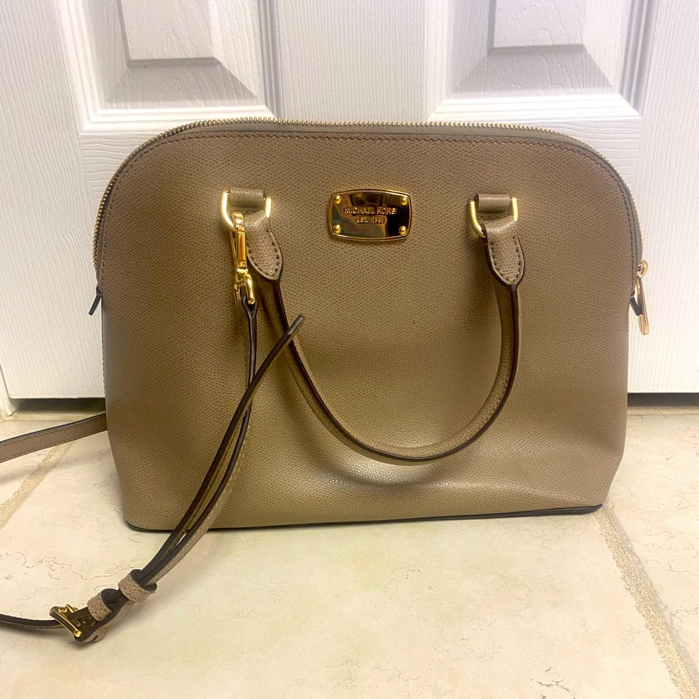 Tan/Beige/Gold Michael Kors Shoulder Purse